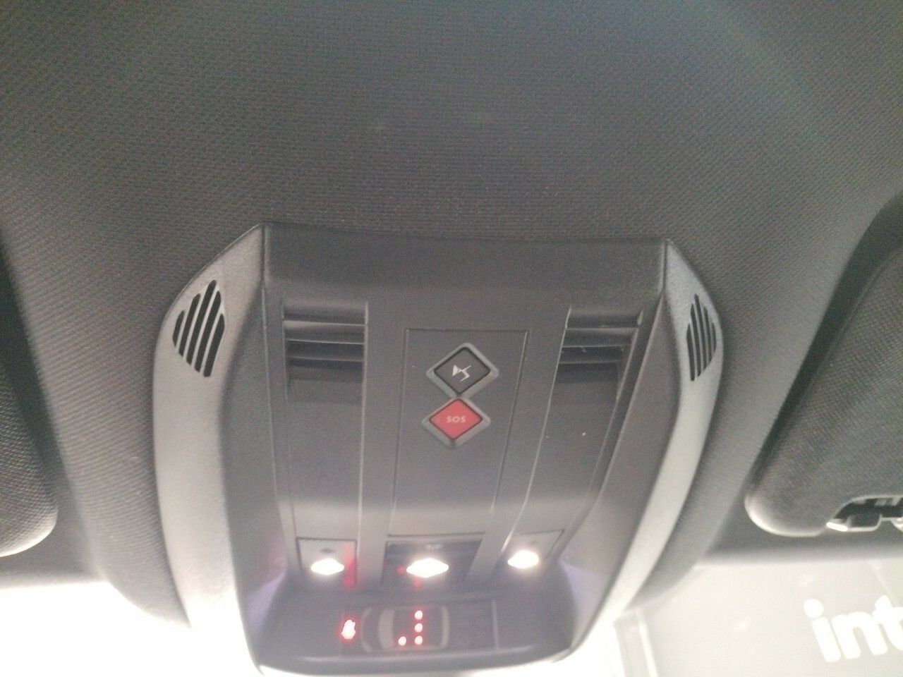 Foto DS Automobiles DS 7 19