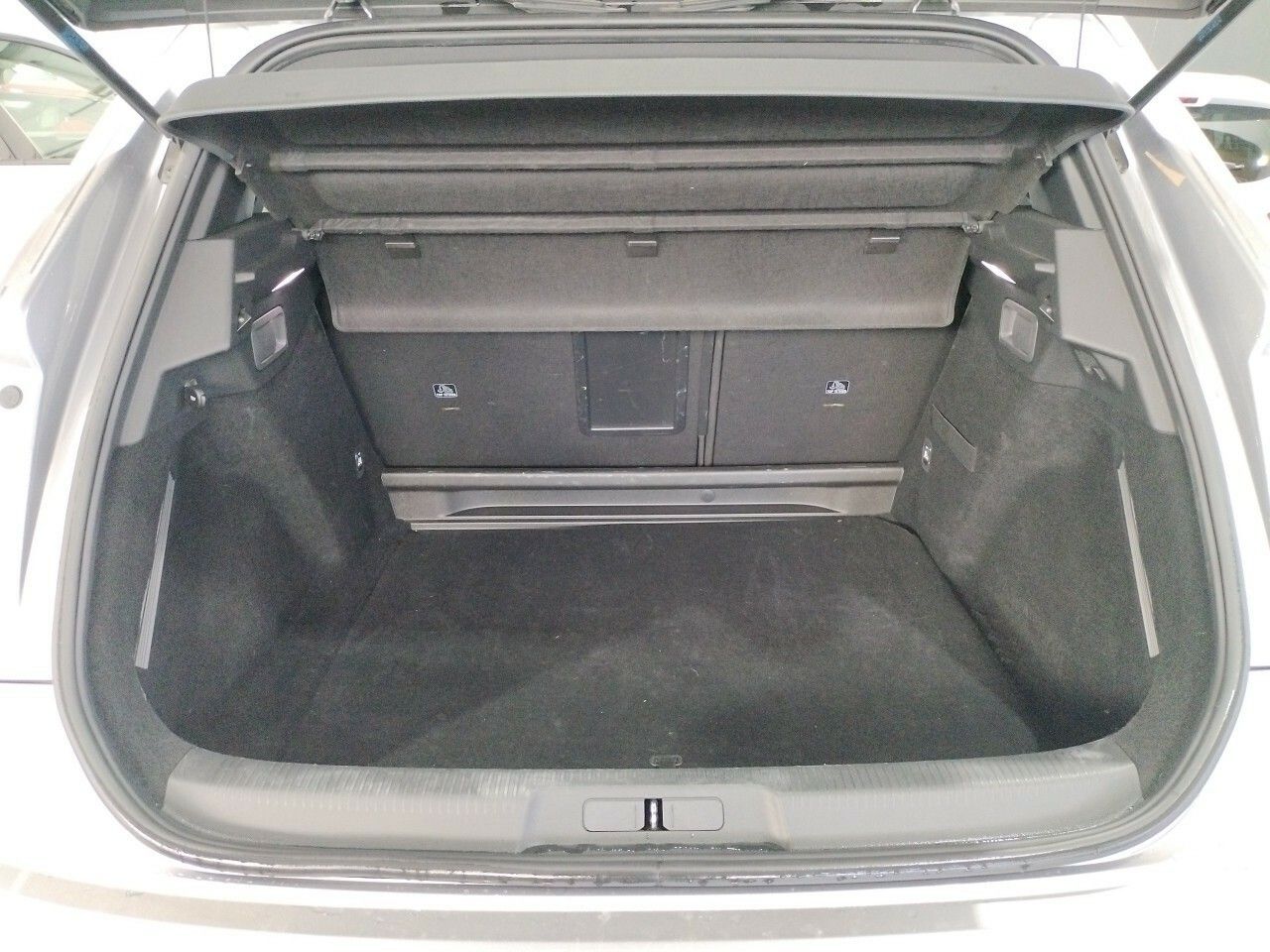Foto DS Automobiles DS 7 30