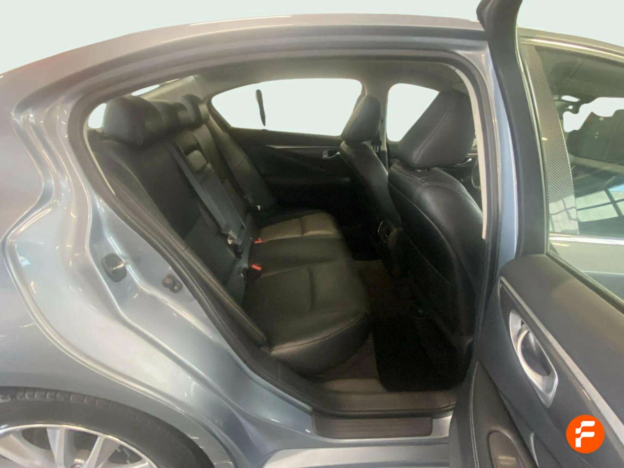 Foto Infiniti Q50 15