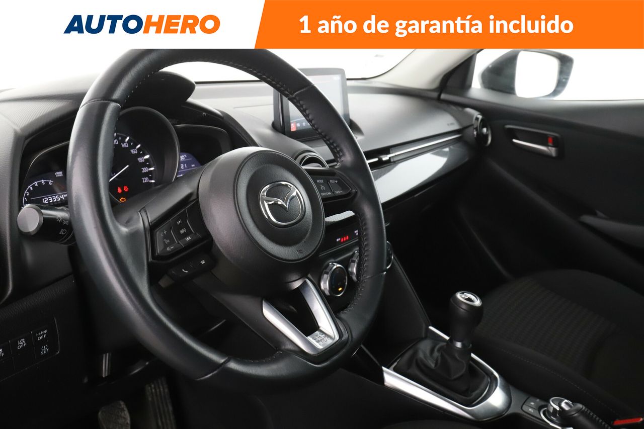 Foto Mazda Mazda2 11