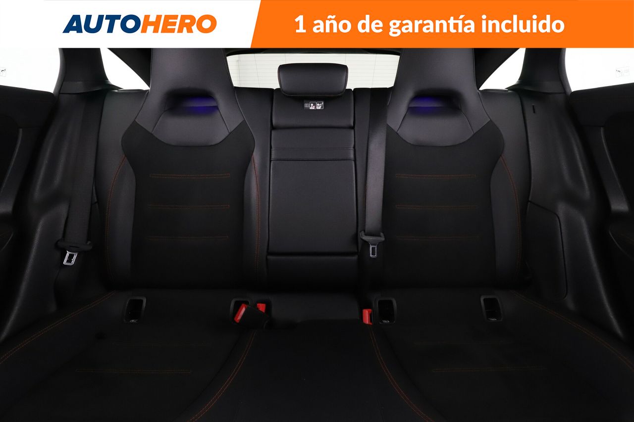 Foto Mercedes-Benz Clase CLA 15