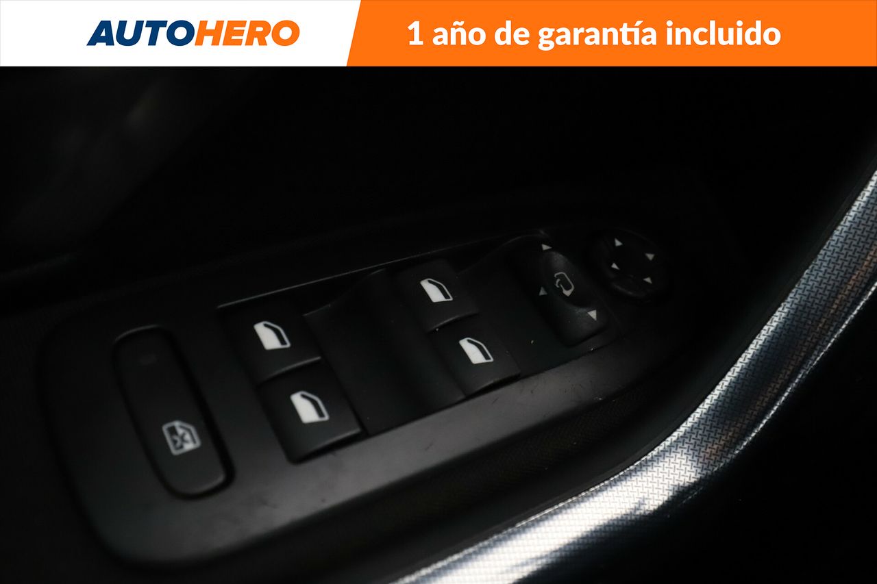 Foto Peugeot 2008 32
