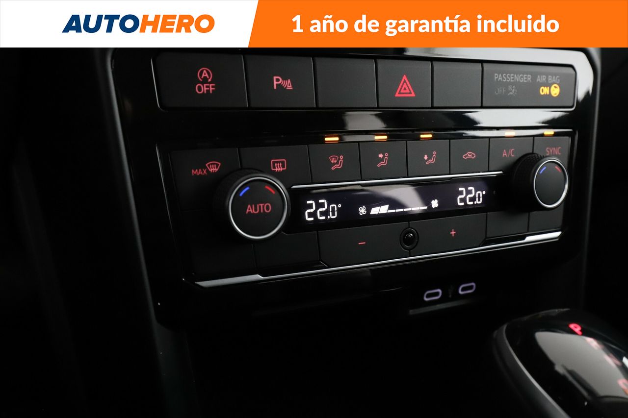 Foto Volkswagen T-Cross 24