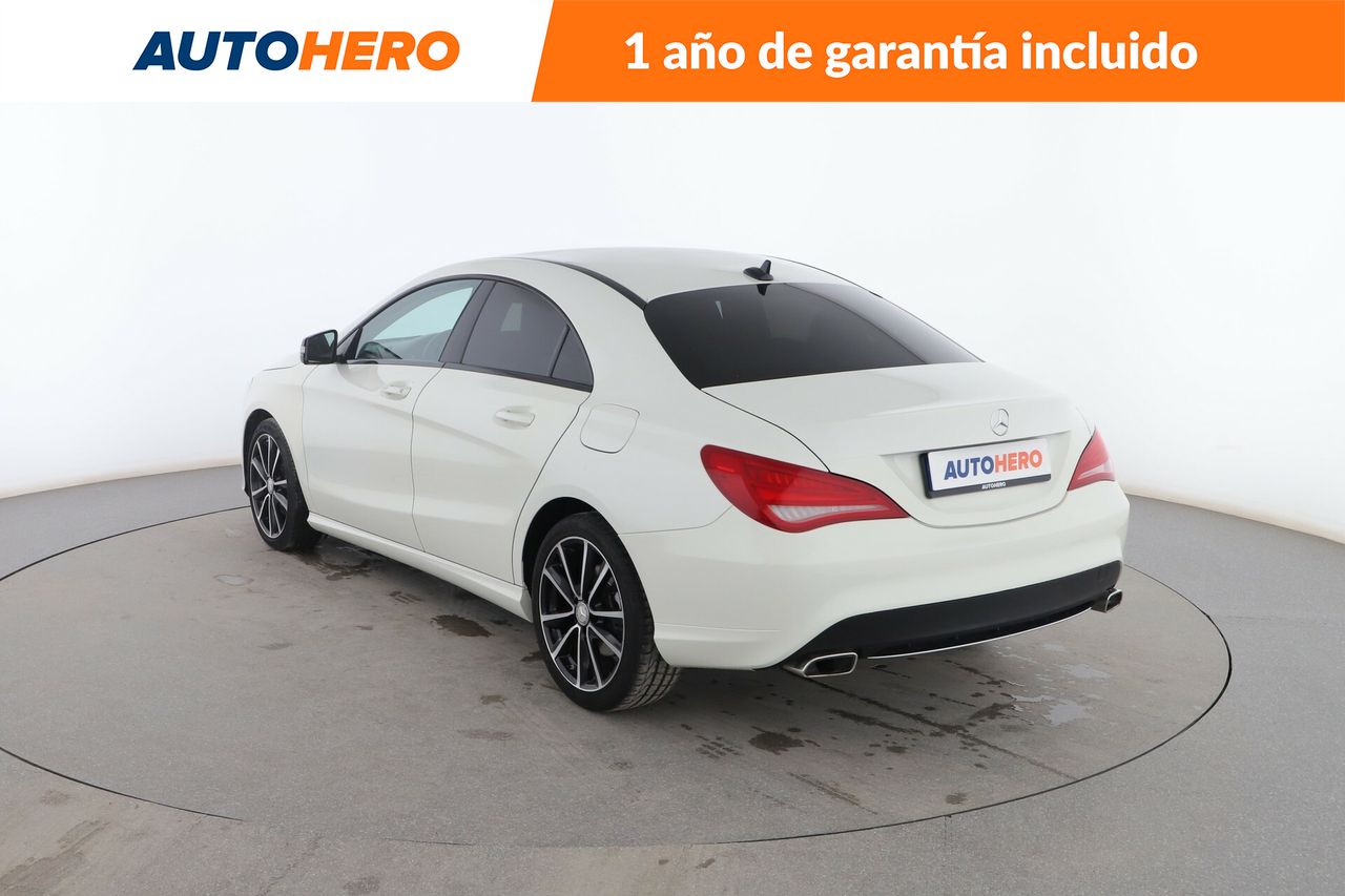 Foto Mercedes-Benz Clase CLA 4