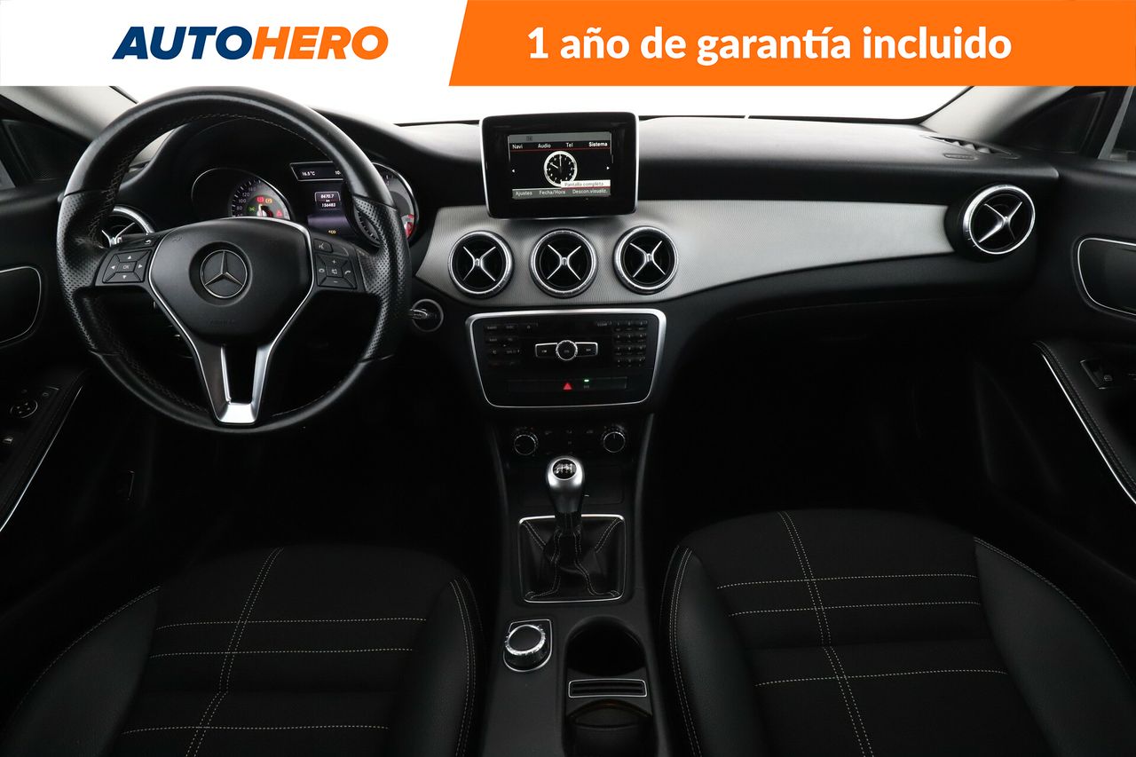 Foto Mercedes-Benz Clase CLA 13