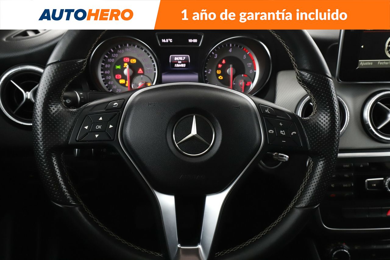 Foto Mercedes-Benz Clase CLA 20