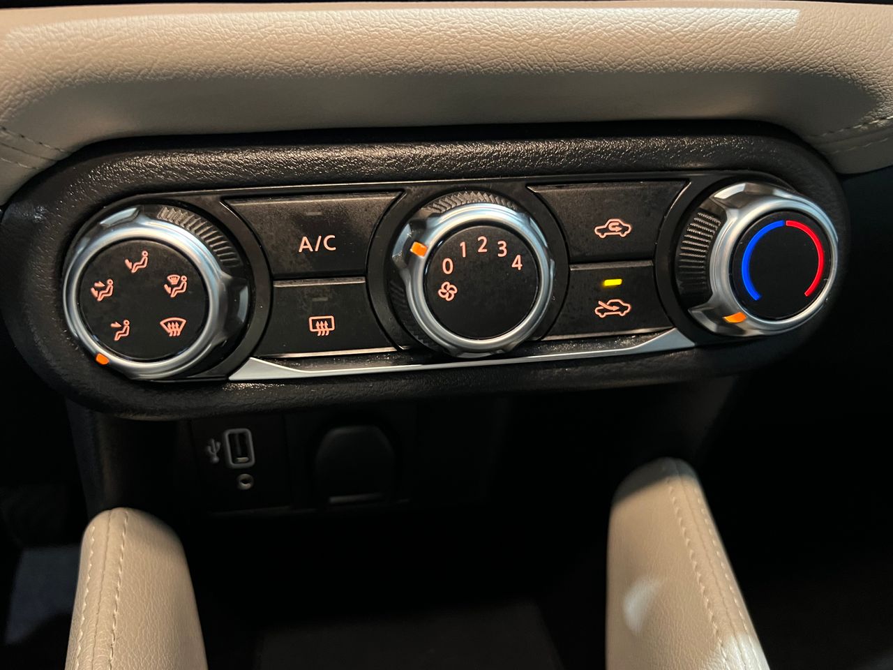 Foto Nissan Micra 19