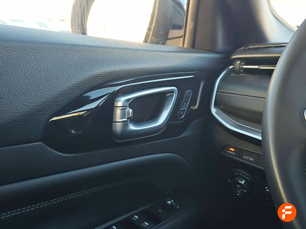 Foto Jeep Compass 25