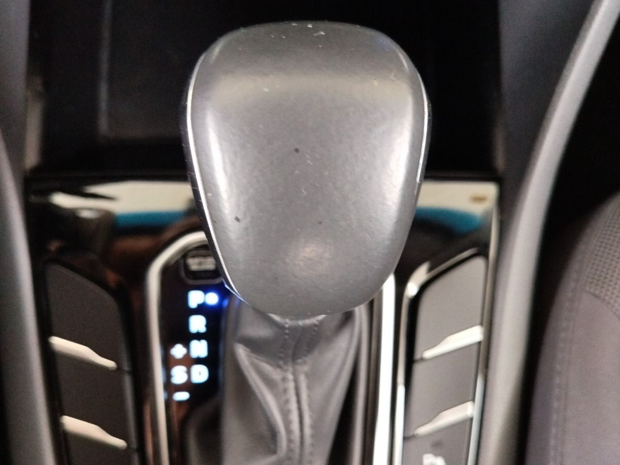 Foto Hyundai IONIQ 12