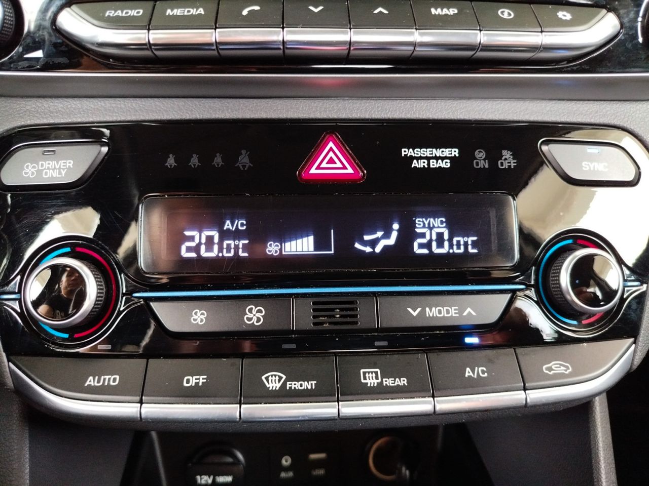 Foto Hyundai IONIQ 19