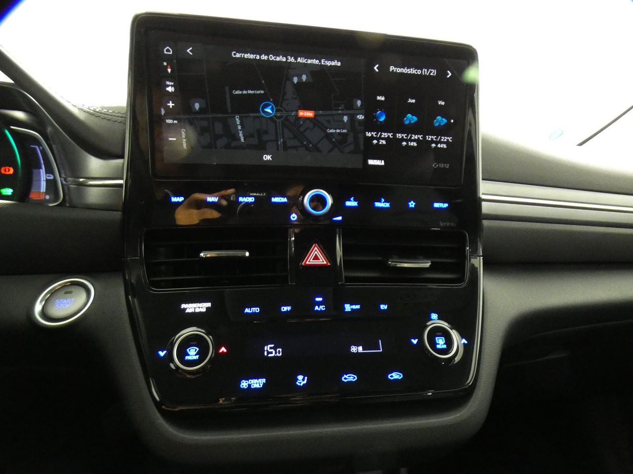 Foto Hyundai IONIQ 13