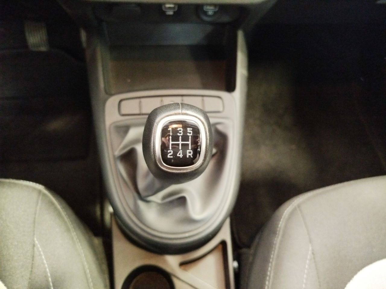 Foto Hyundai i10 12