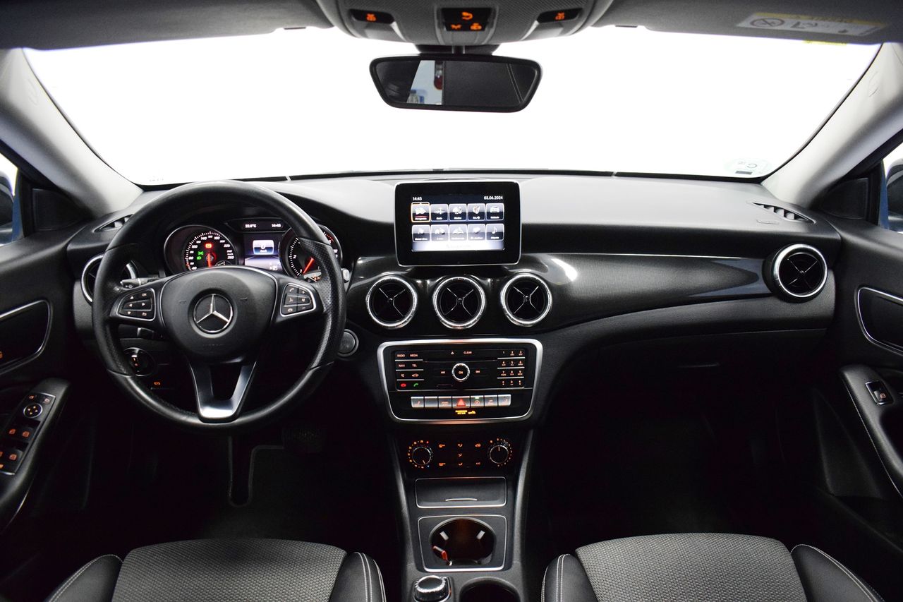 Foto Mercedes-Benz Clase CLA 19