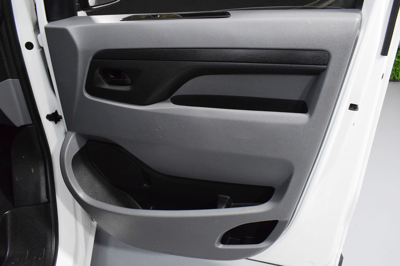 Foto Opel Vivaro 12