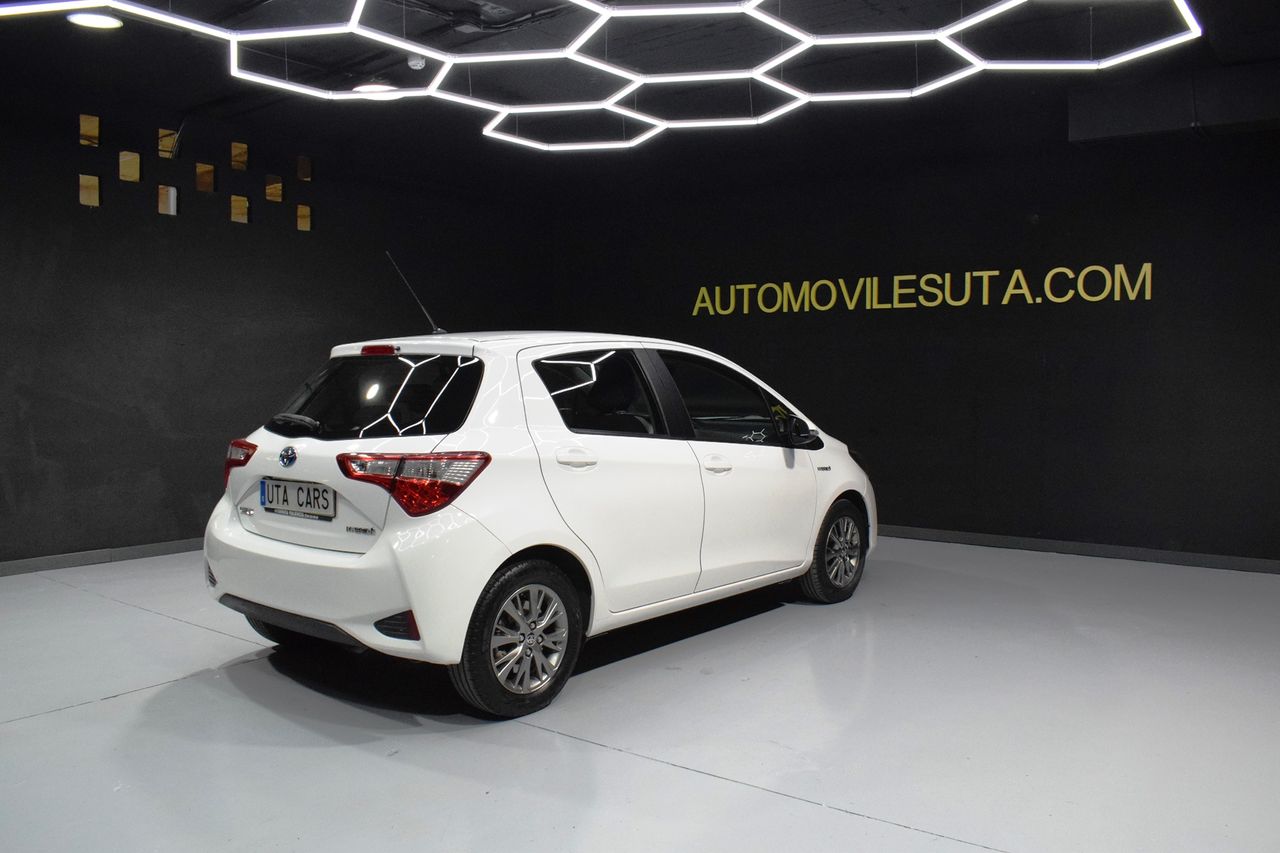 Foto Toyota Yaris 6