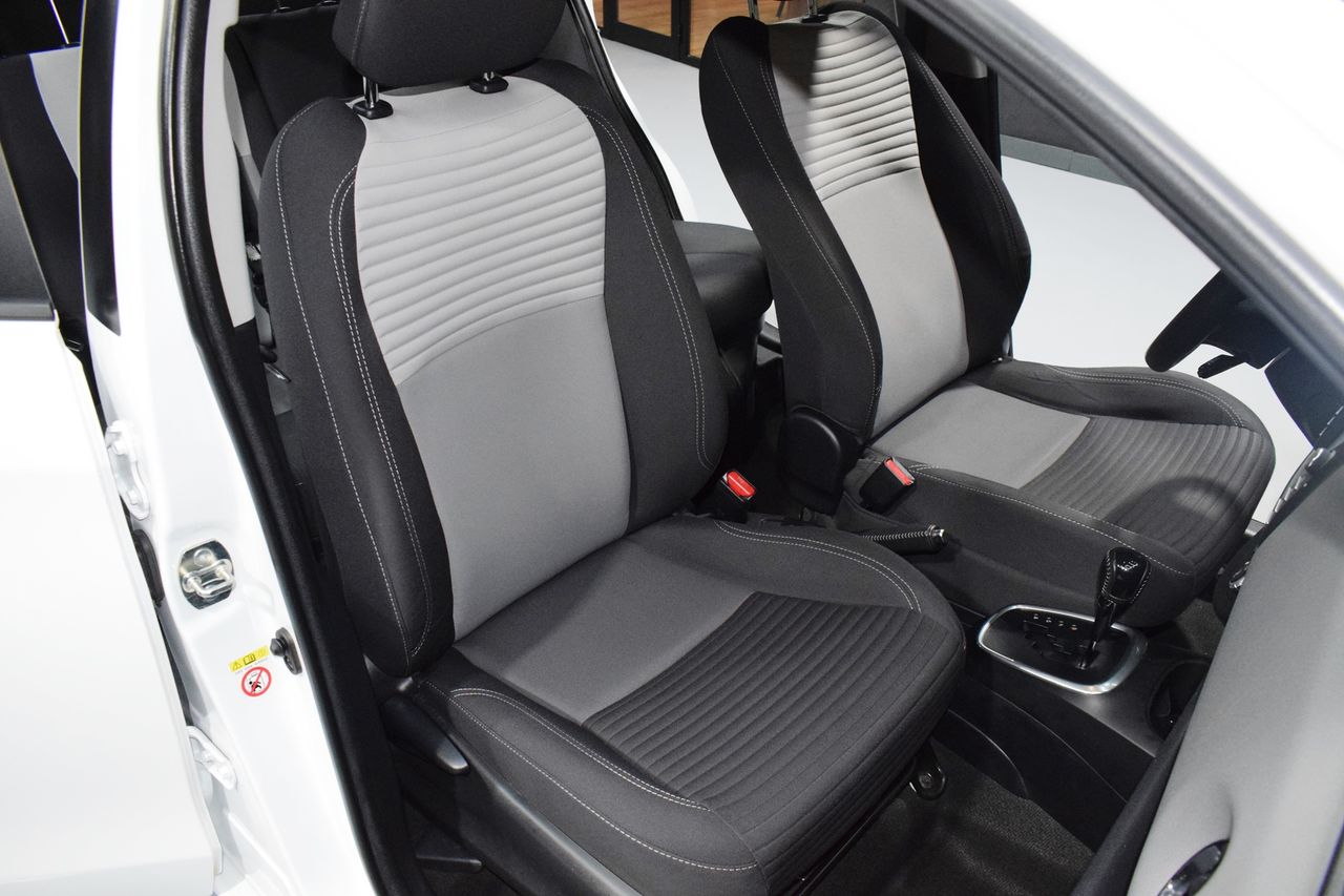 Foto Toyota Yaris 11