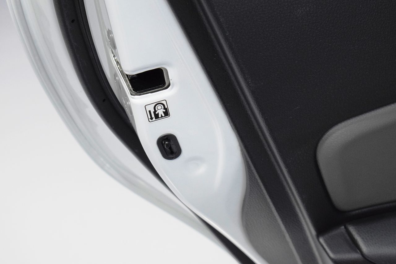 Foto Toyota Yaris 16