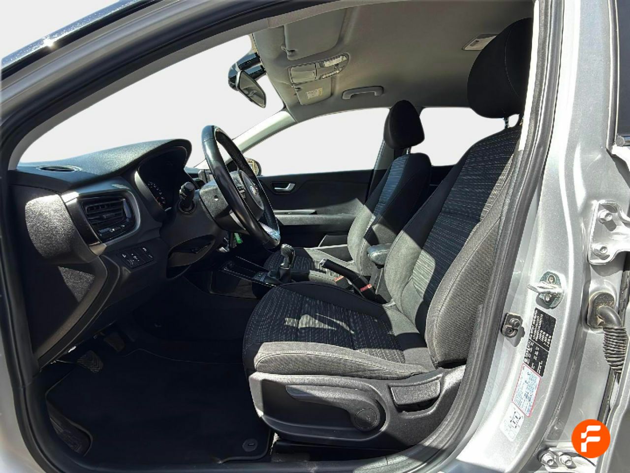 Foto Kia Stonic 13
