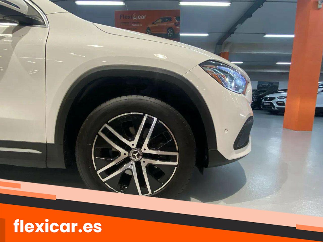 Foto Mercedes-Benz Clase GLA 15