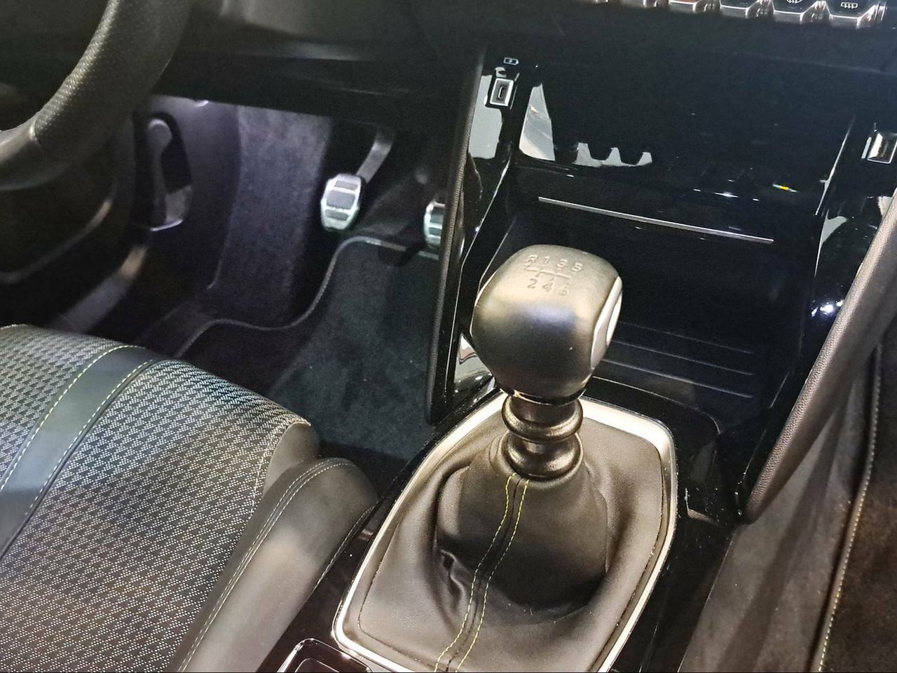 Foto Peugeot 2008 19