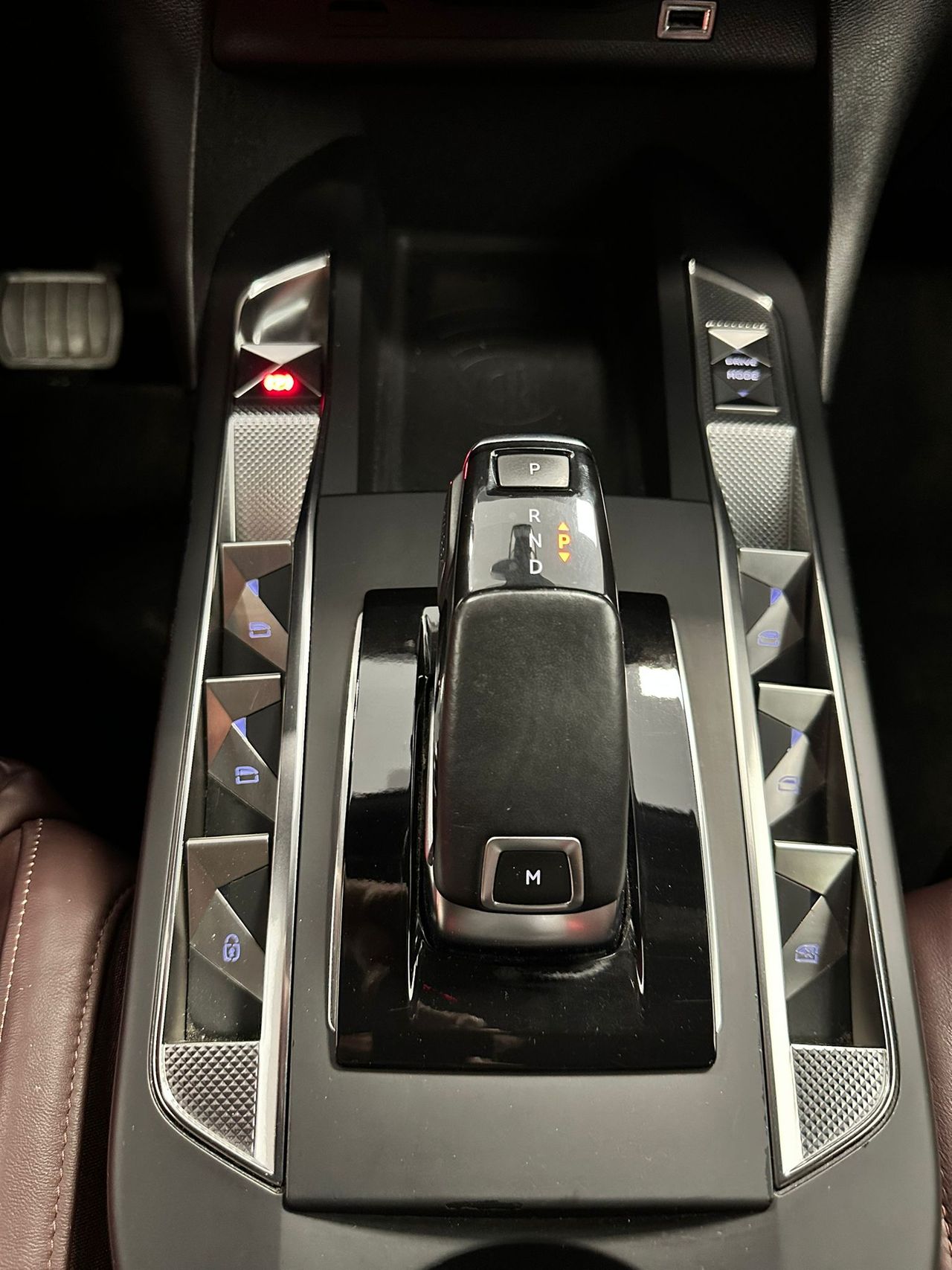 Foto DS Automobiles DS 3 22
