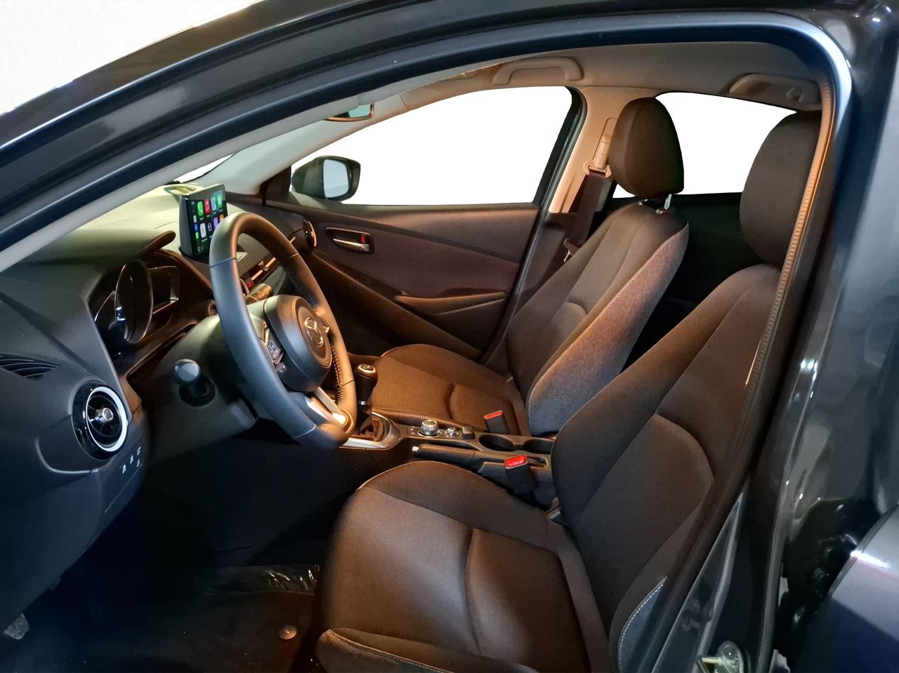 Foto Mazda Mazda2 29