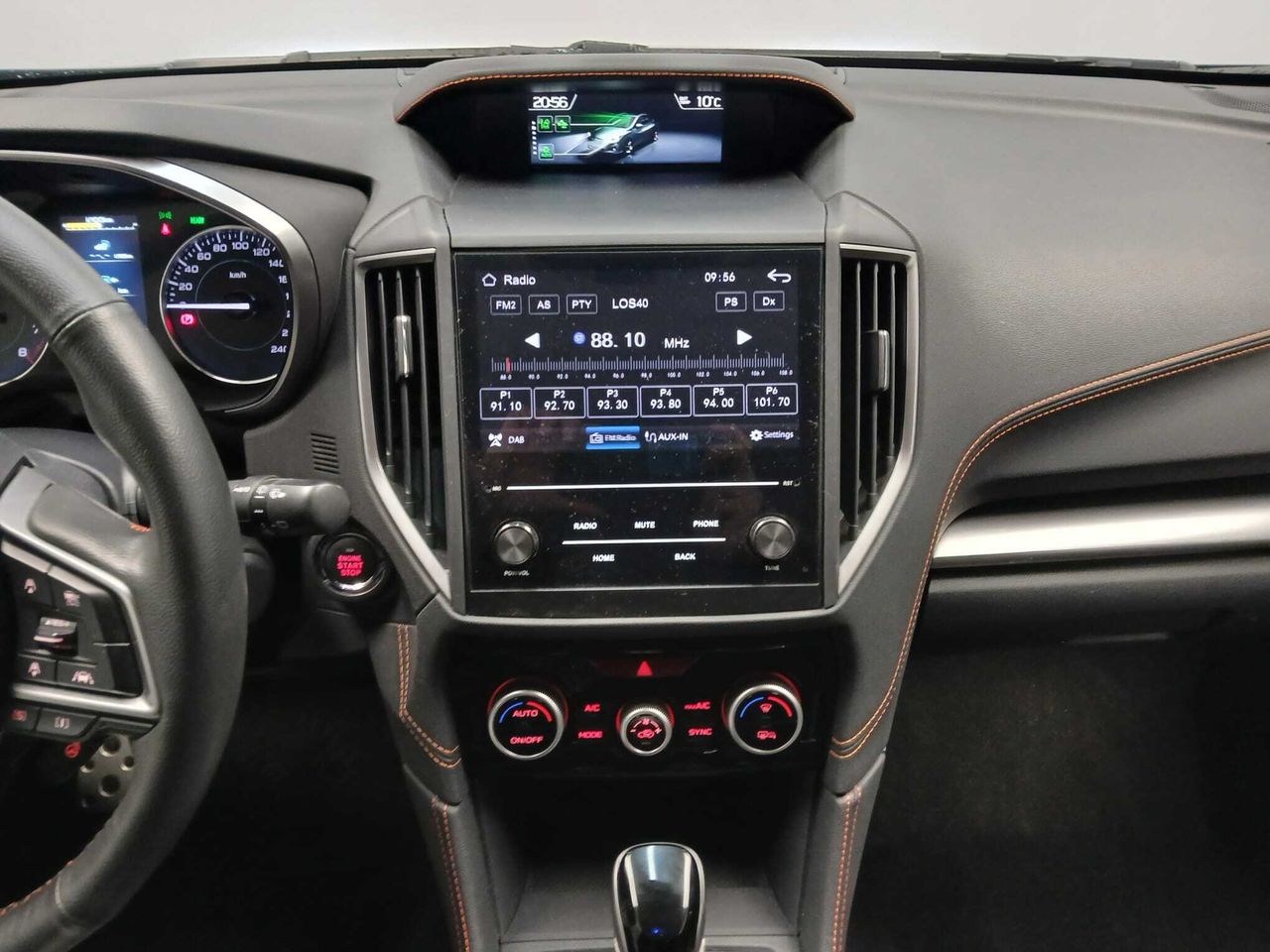 Foto Subaru XV 12