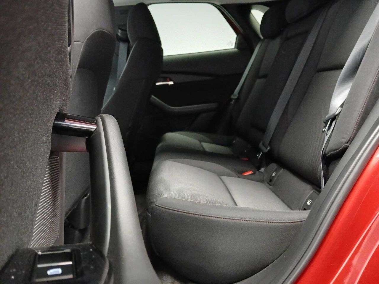 Foto Mazda CX-30 11
