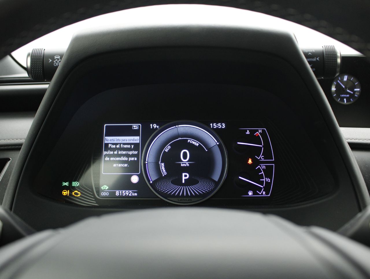 Foto Lexus UX 9