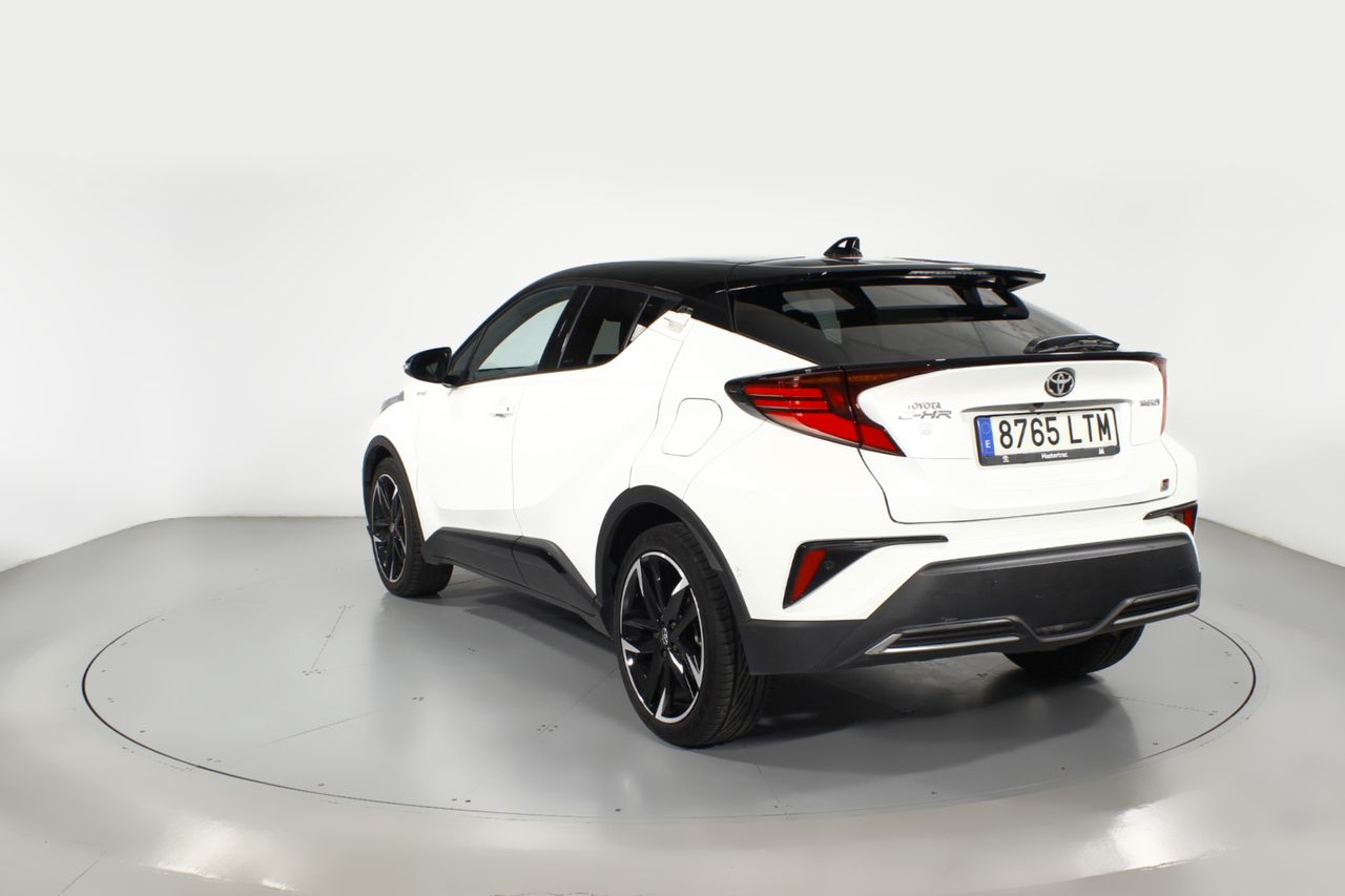 Foto Toyota C-HR 2