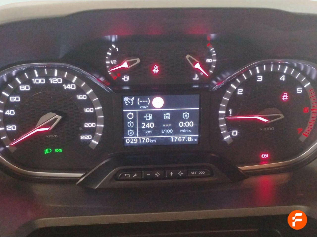 Foto Peugeot Rifter 12