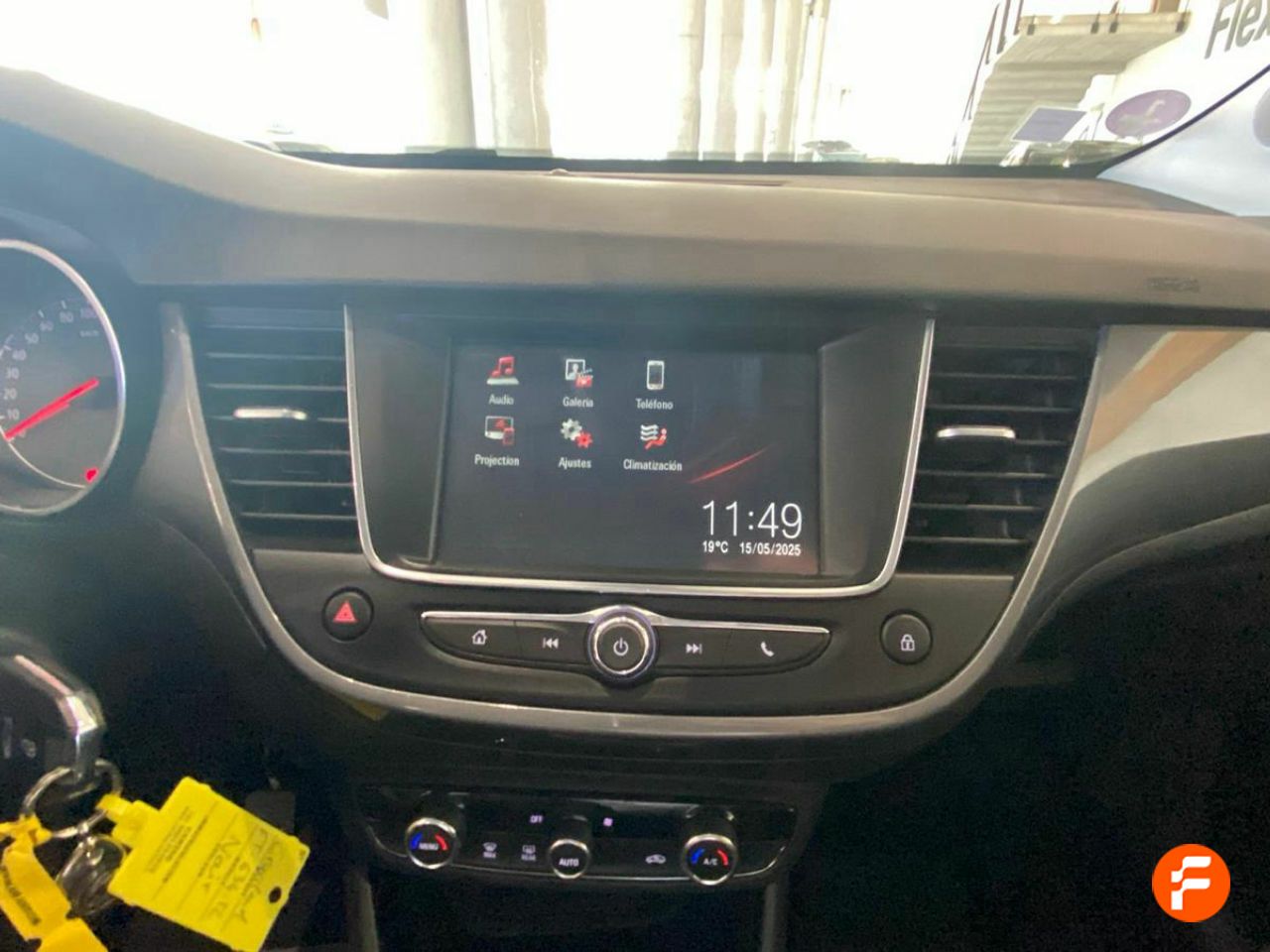 Foto Opel Crossland X 10