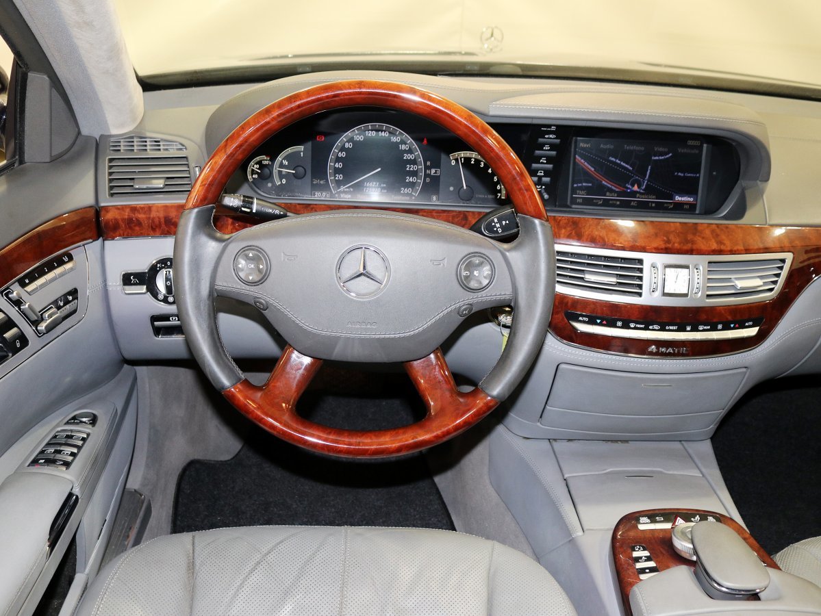 Foto Mercedes-Benz Clase S 23