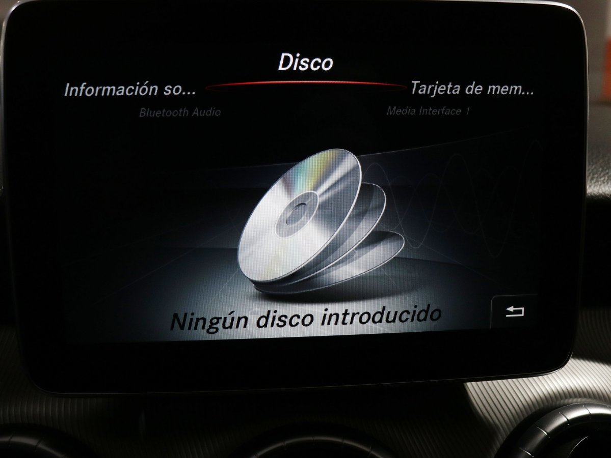 Foto Mercedes-Benz Clase CLA 19
