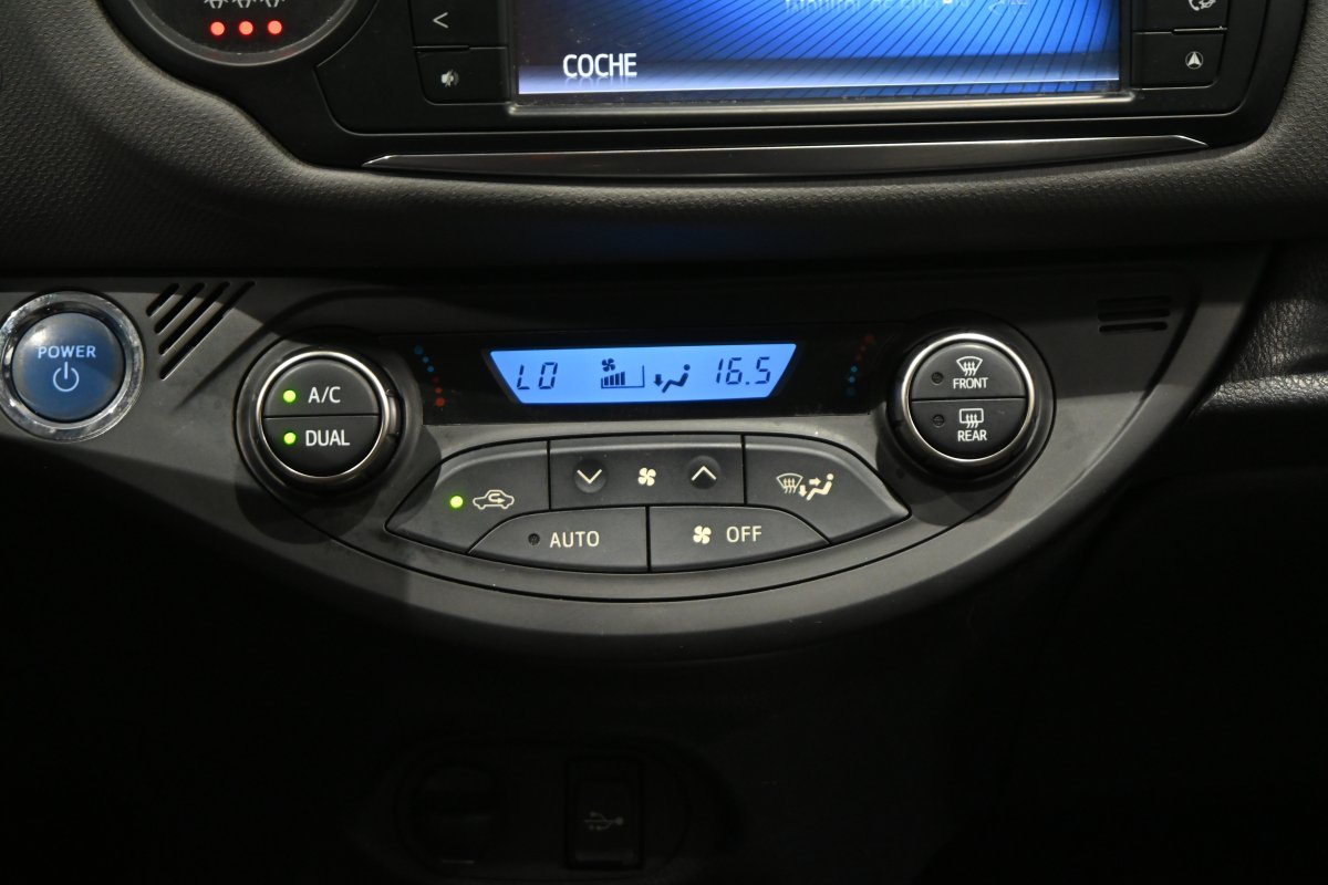 Foto Toyota Yaris 15