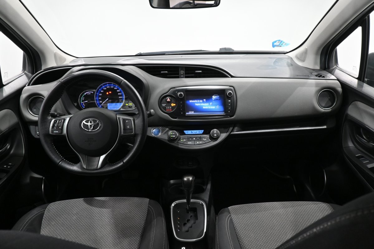 Foto Toyota Yaris 16