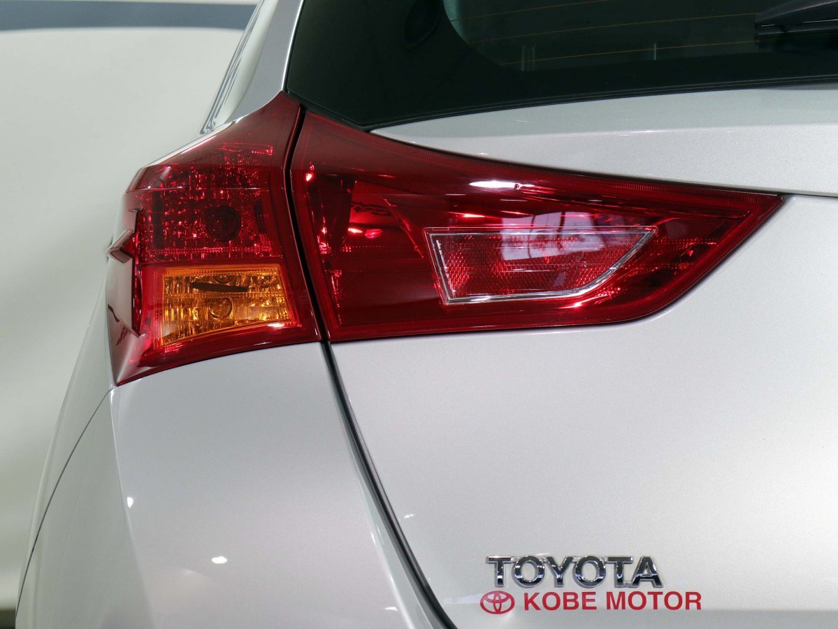 Foto Toyota Auris 9