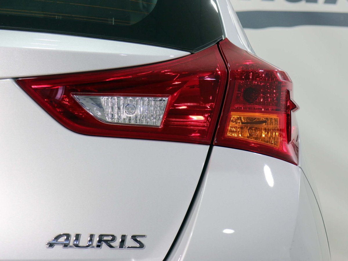 Foto Toyota Auris 10