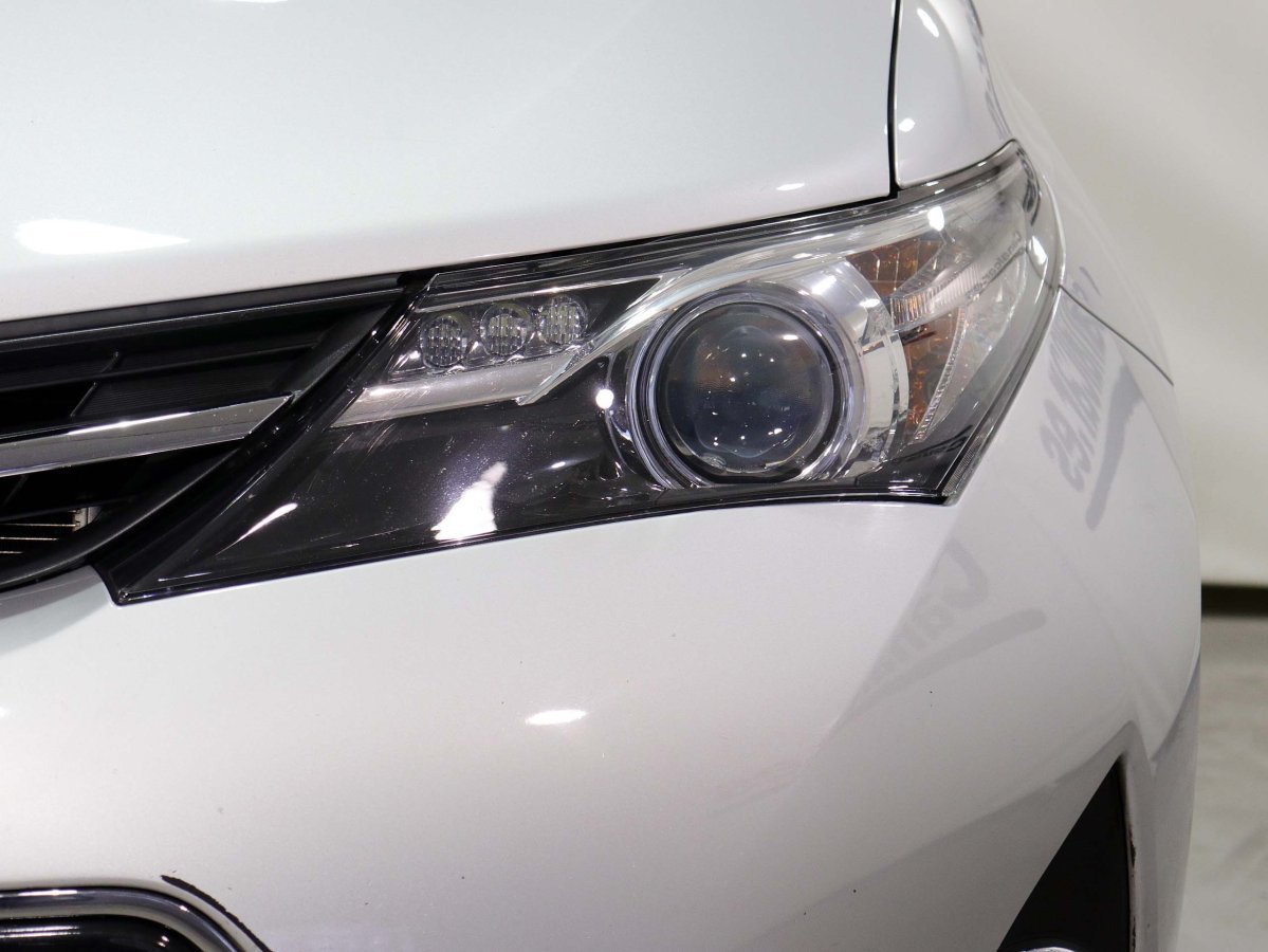 Foto Toyota Auris 12