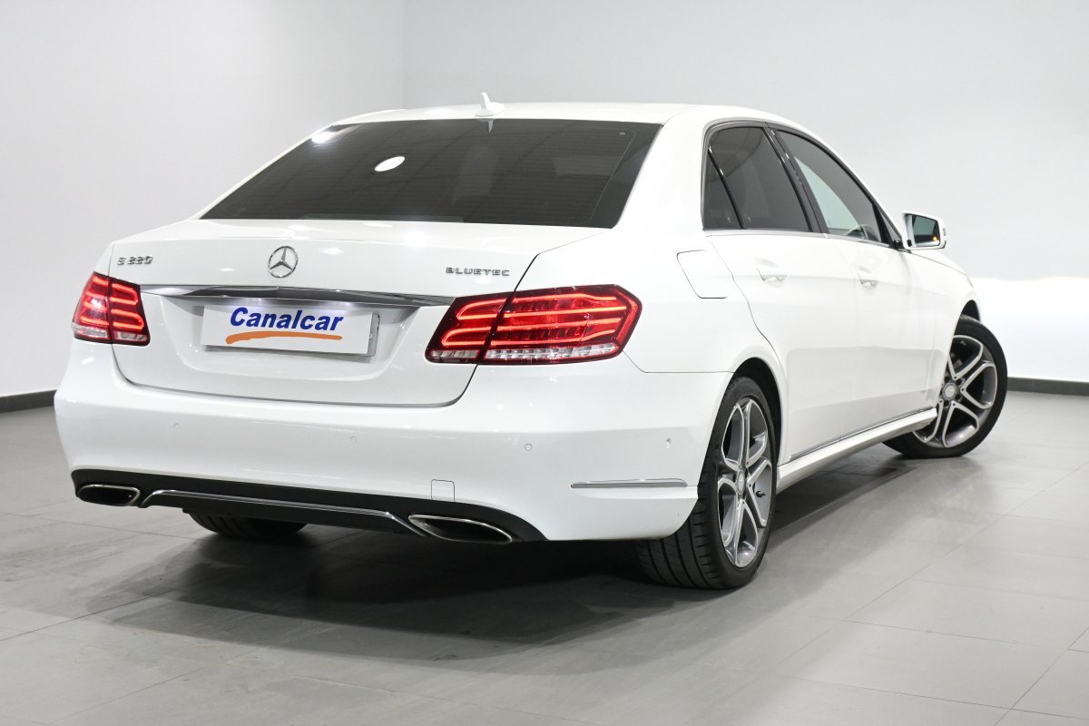 Foto Mercedes-Benz Clase E 4