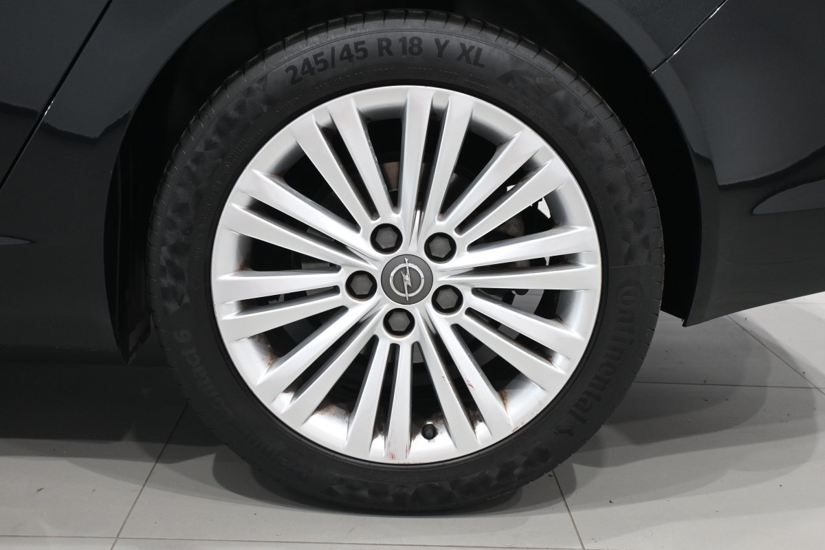 Foto Opel Insignia  30