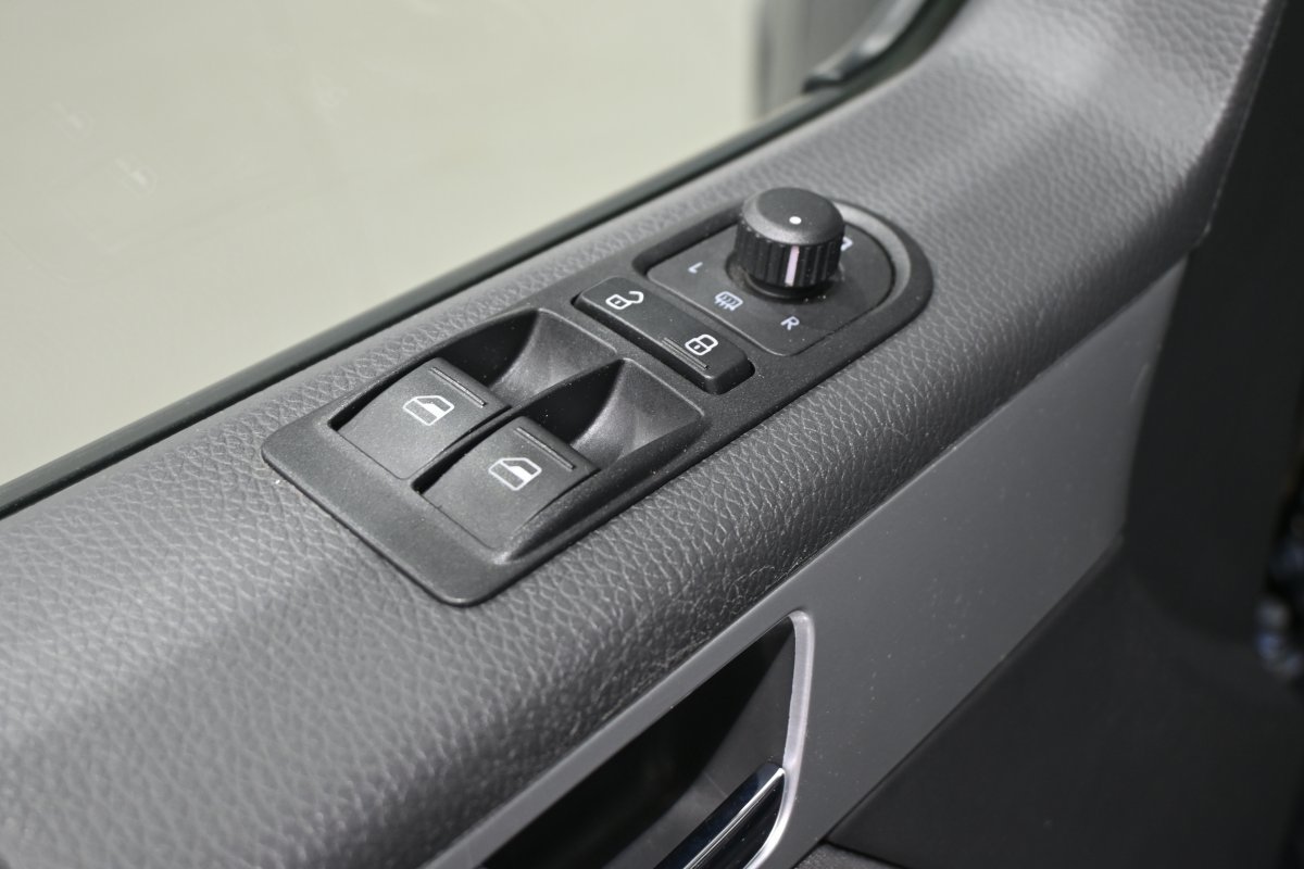 Foto Volkswagen Multivan 24