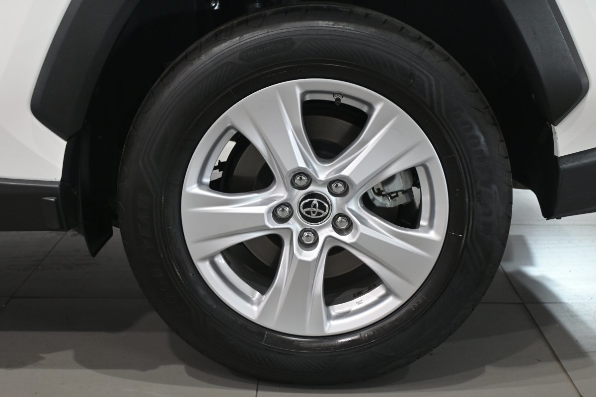 Foto Toyota Rav4 27