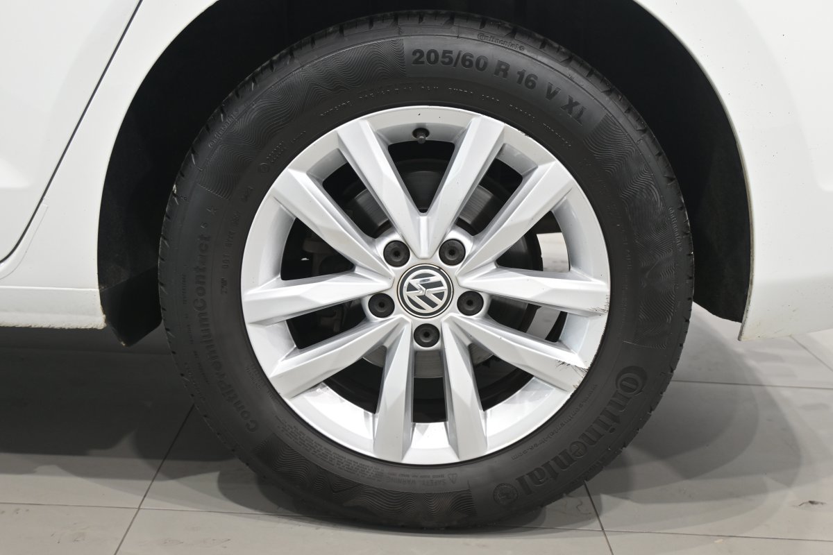 Foto Volkswagen Touran 36