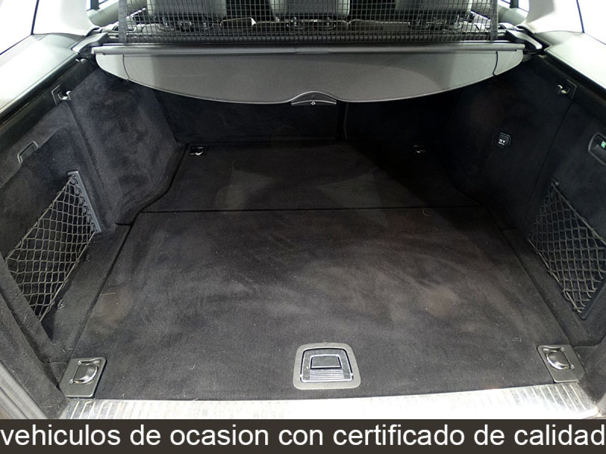 Foto Mercedes-Benz Clase C 12