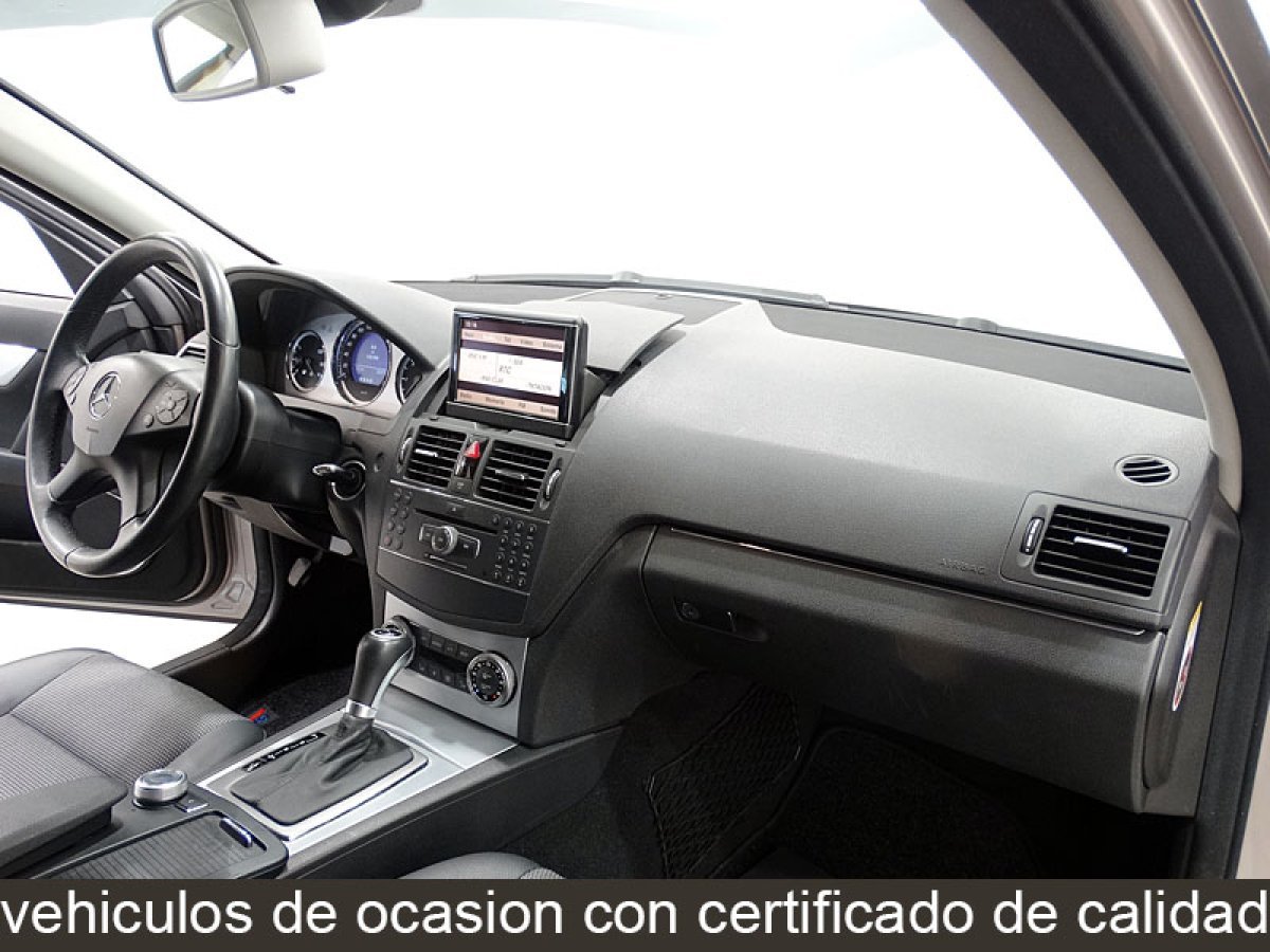 Foto Mercedes-Benz Clase C 22