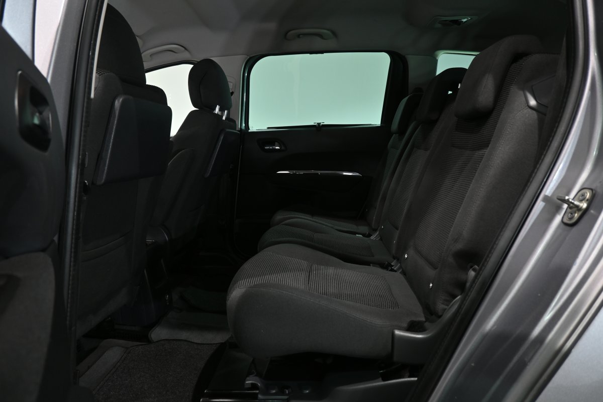 Foto Peugeot 5008 11
