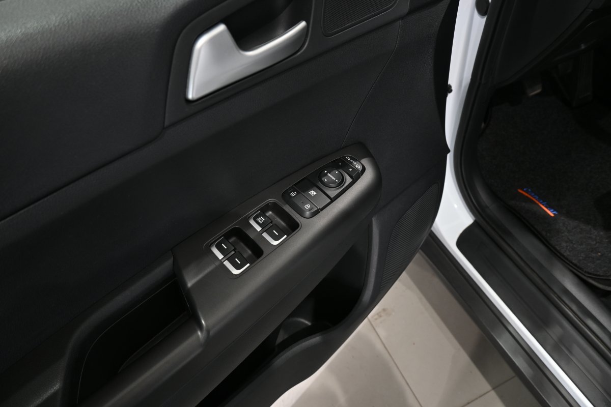 Foto Kia Sportage 27