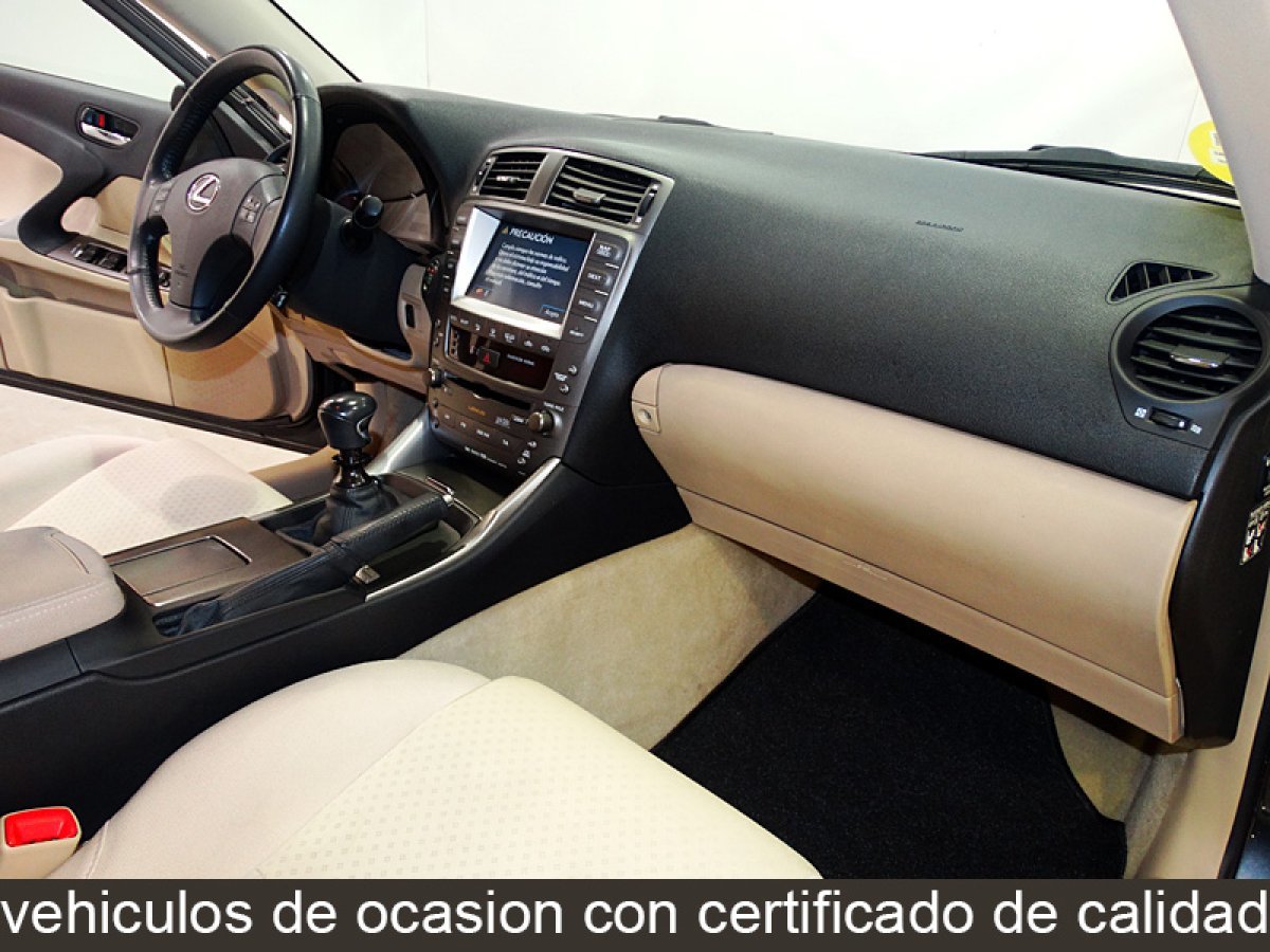 Foto Lexus IS 33