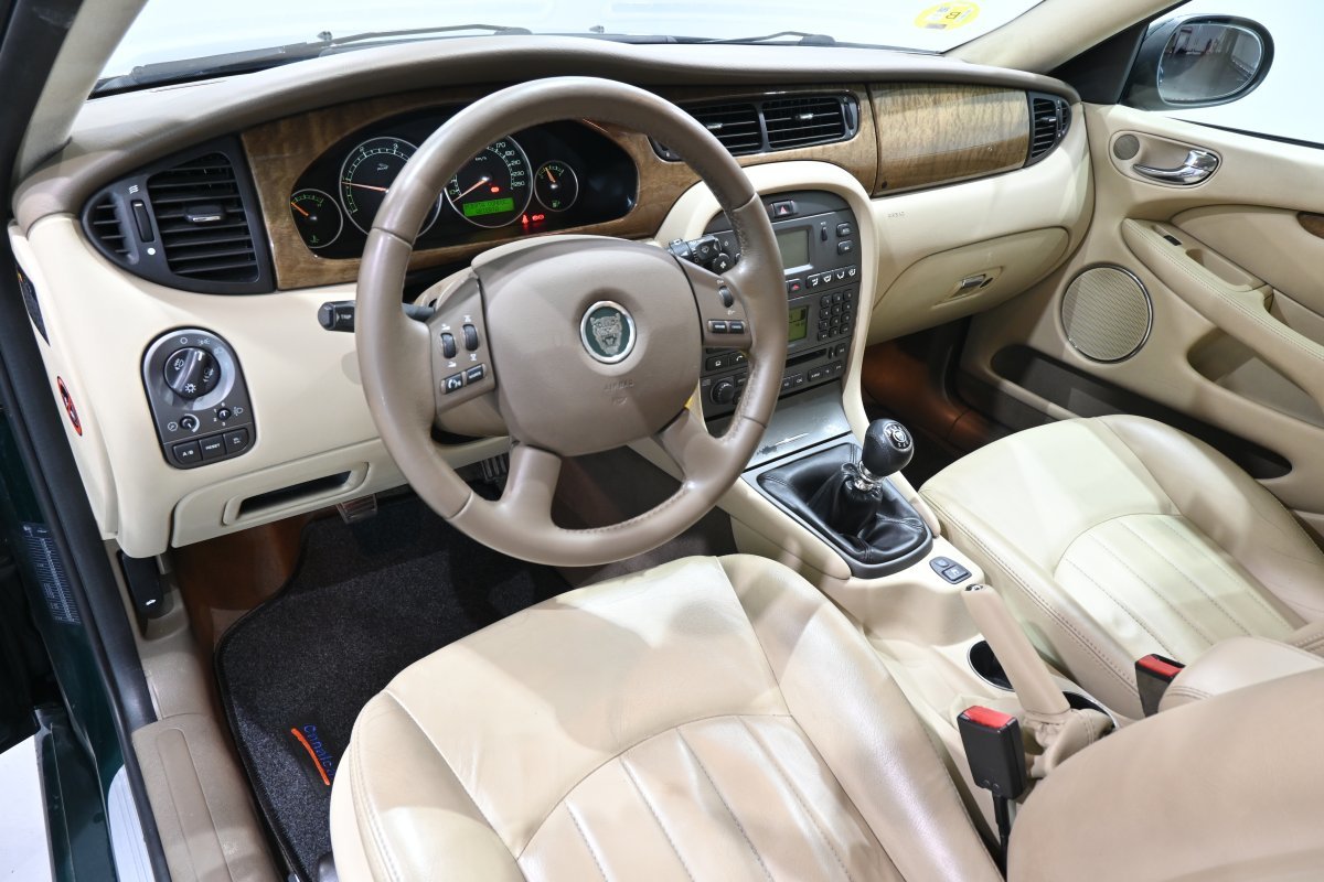 Foto Jaguar X-Type 9